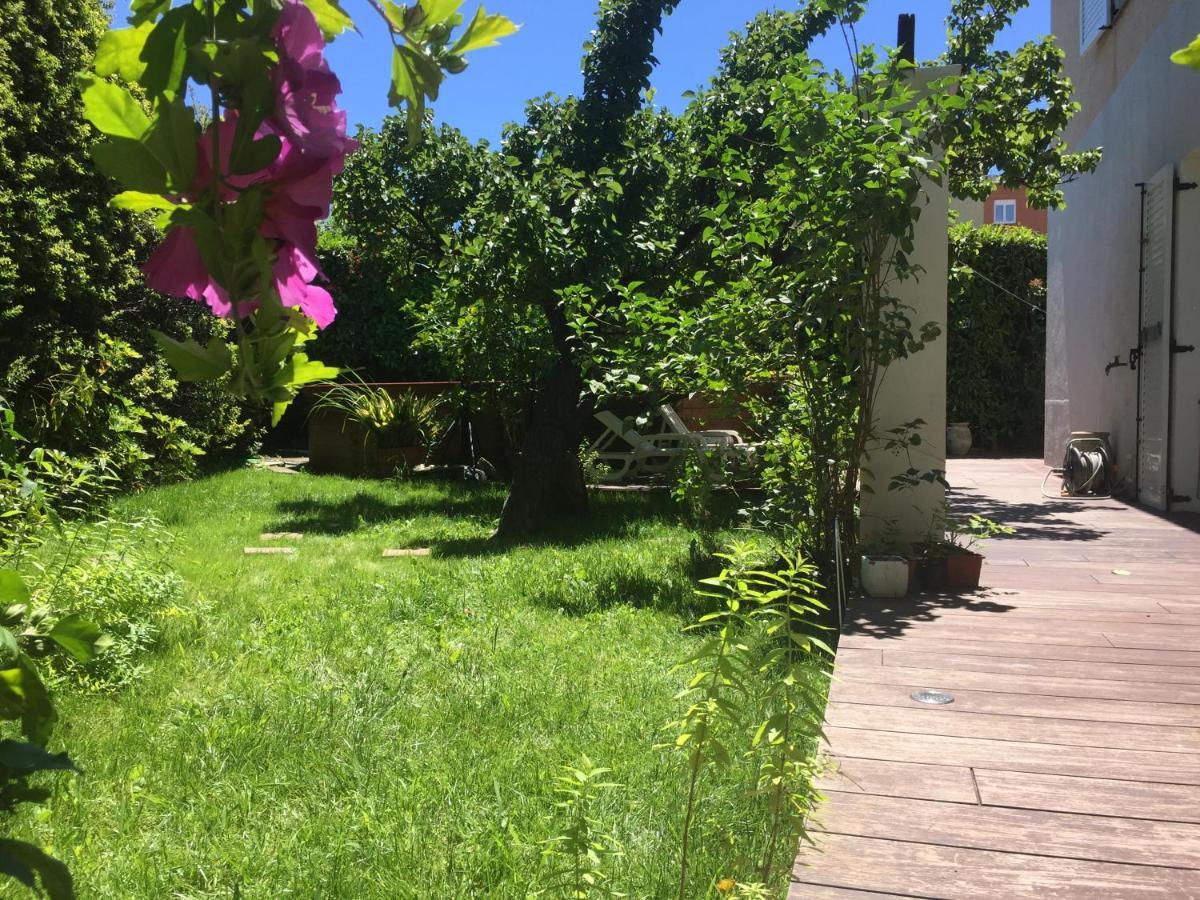 Villa 3 Garden Pool Parking 2 Min By Car *