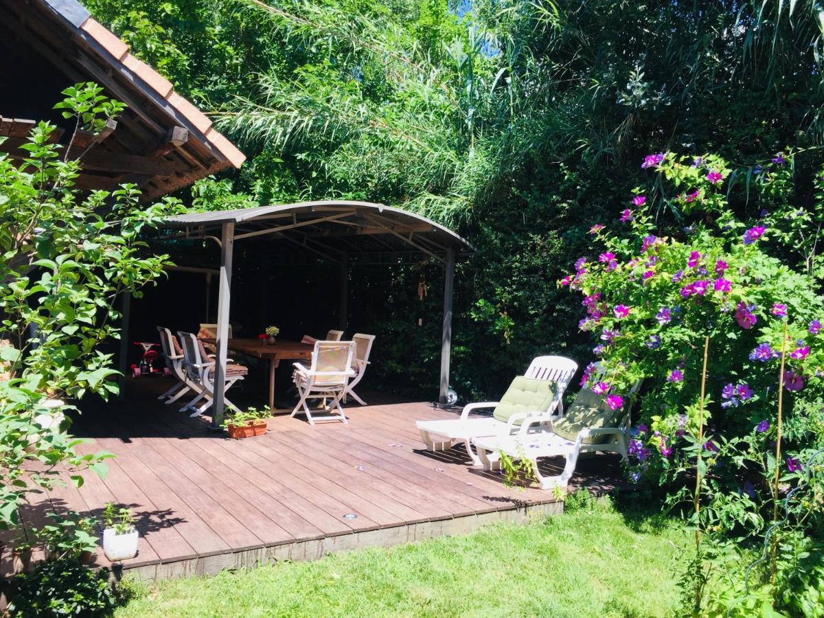 3 Garden Pool Parking 2 Min By Car