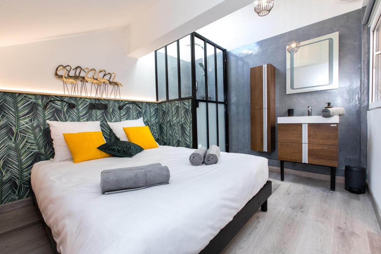 Duplex : 300m, Clim, Netflix Appartement