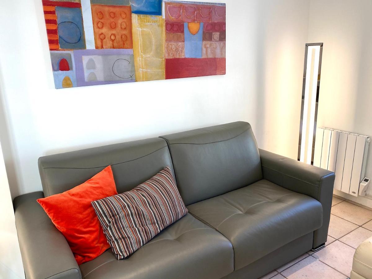 Appartement Centre Cannes, Logement Rénové Rue Piétonne, Proche Plage Et Palais Festival *