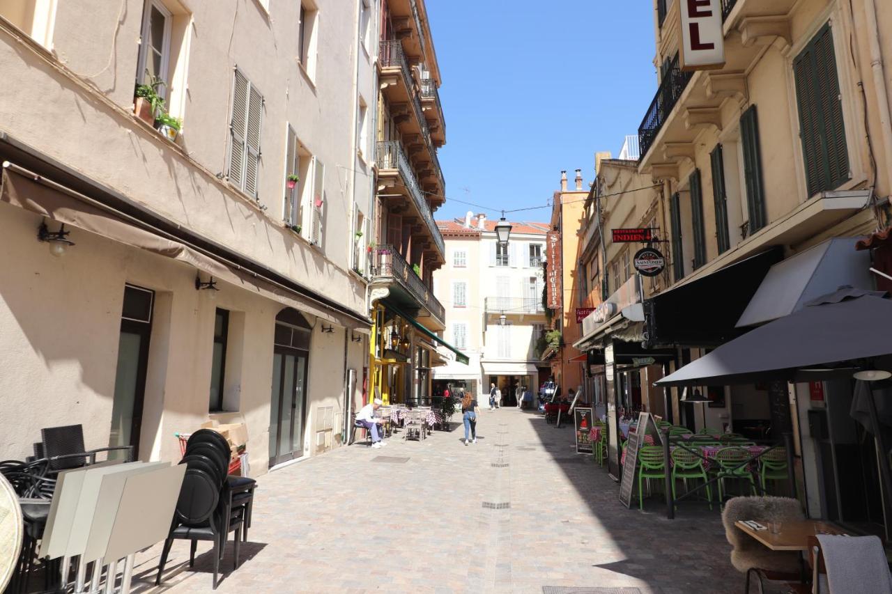Apartment Zone Pietonne, 3 Chambres, 3 Sdb *