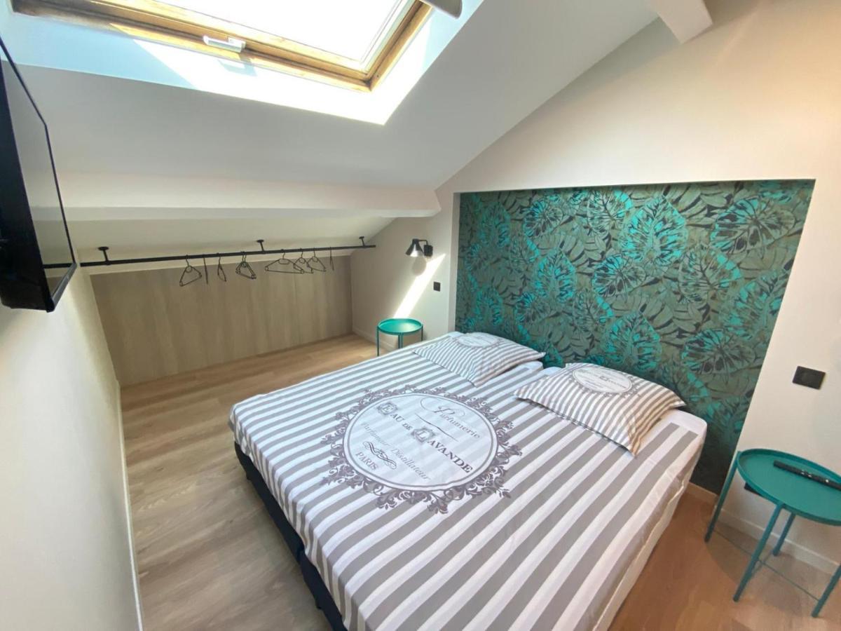 Brand New 4 Bedrooms 4 Bathrooms Heart Of Apartment *