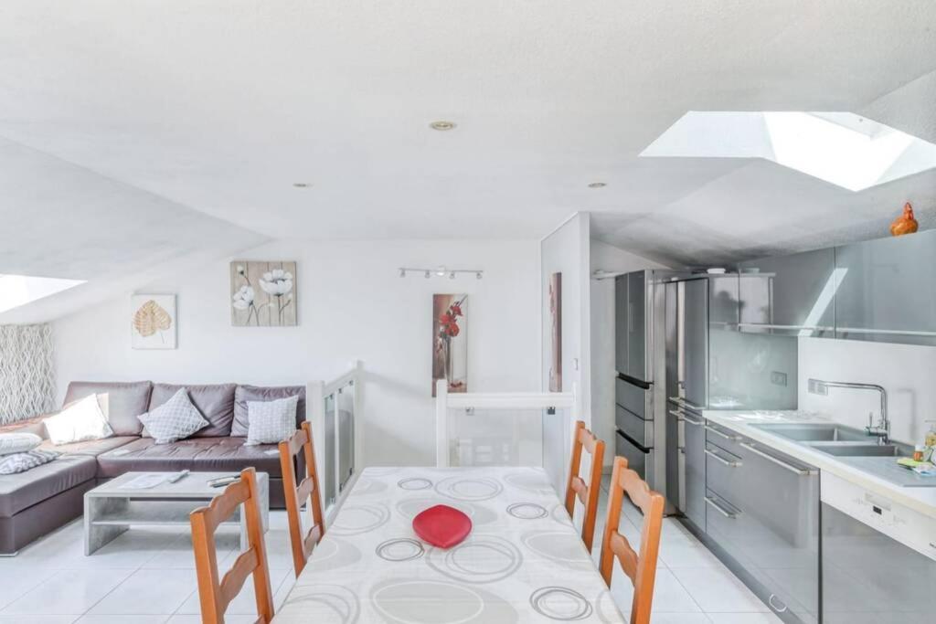 Appartement C009-duplex Avec Vue Sur Et Piscine *