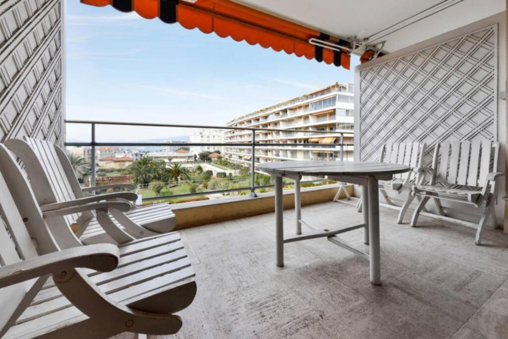 Appartement Spacieux Avec Vue Mer Proche Du Centre *