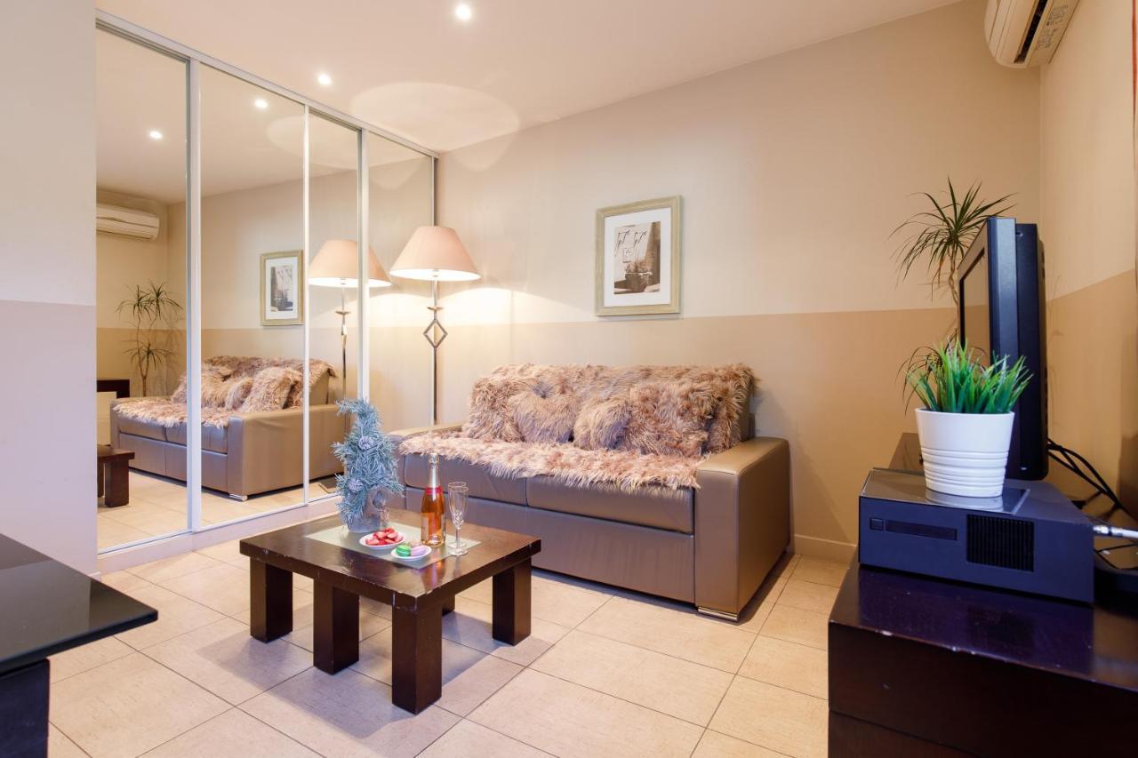 Carnot Yourhosthelper Cannes