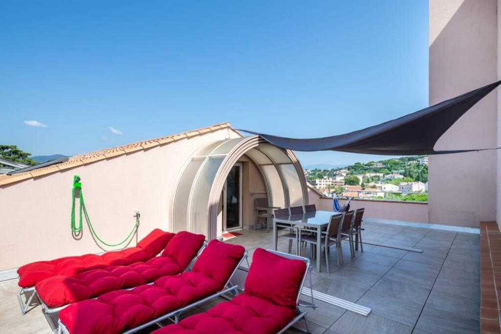 Appartement C009-duplex Avec Vue Sur Et Piscine Cannes