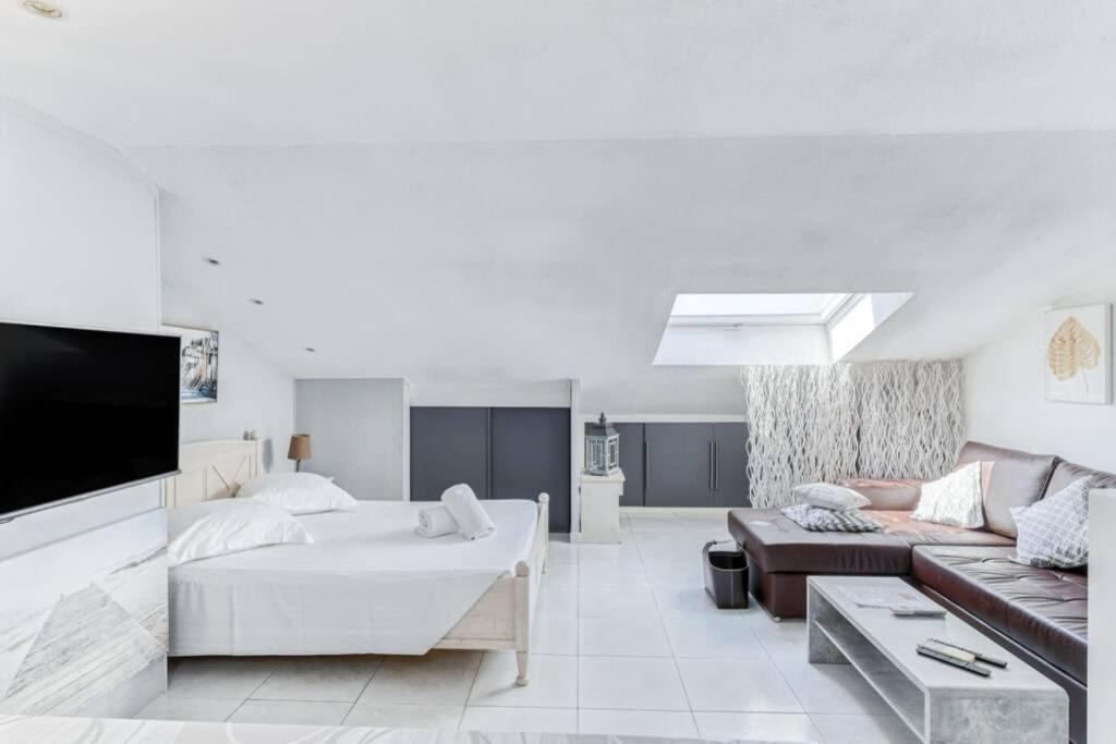 C009-duplex Avec Vue Sur Et Piscine Appartement Cannes