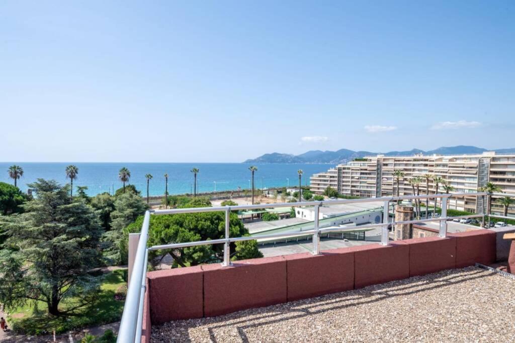 Appartement C009-duplex Avec Vue Sur Et Piscine Cannes
