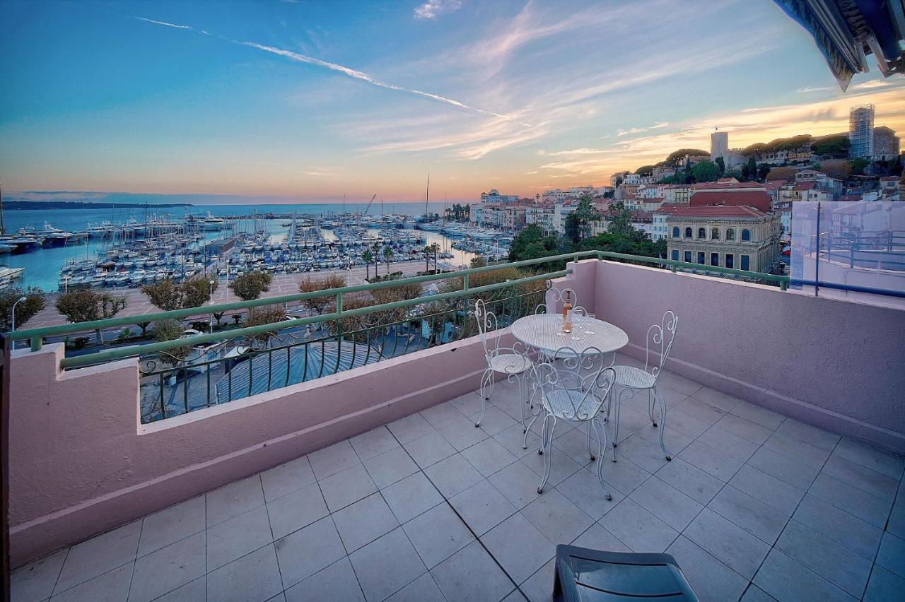 Superbe Duplex Idealement Situe Proche Plages Avec Grande Terrasse Vue Port !l A1b59 Appartement *