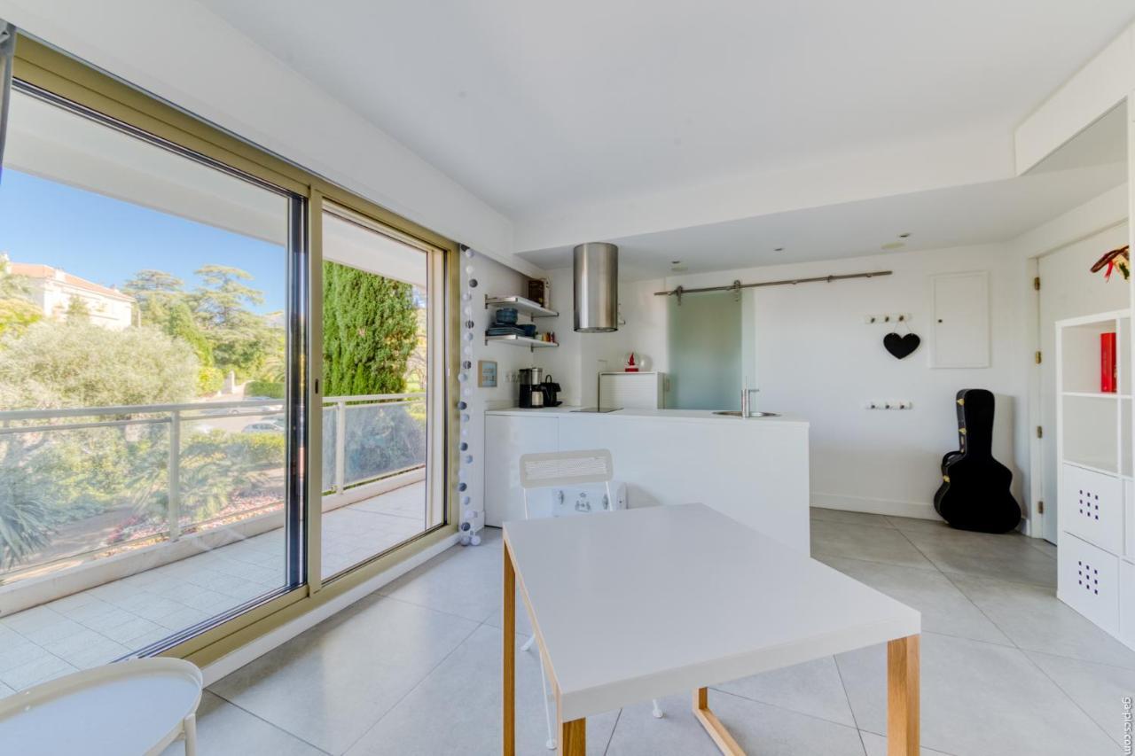 Modern Design Studio - Piscine - Standing - Clim - Wifi - Terrasse