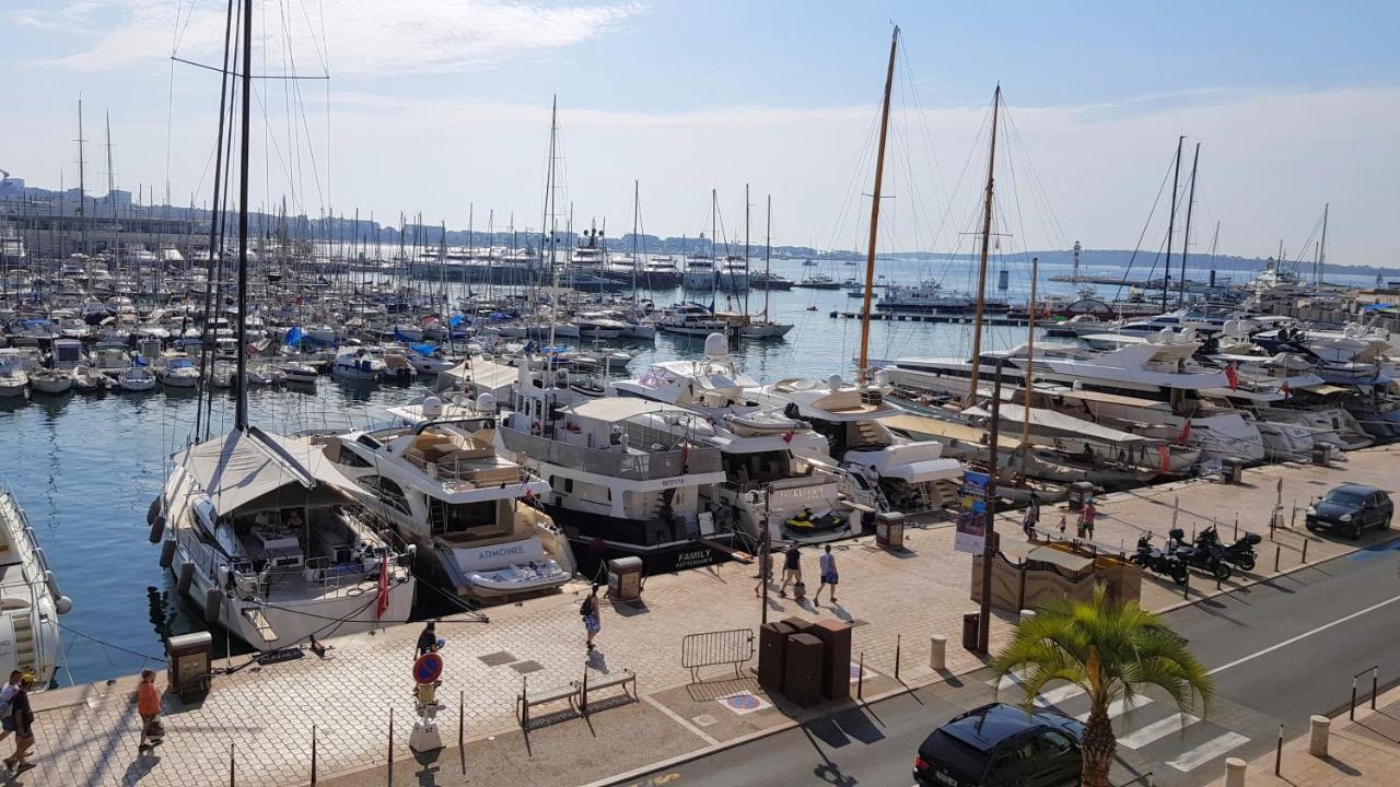 - 4 Personnes Cannes