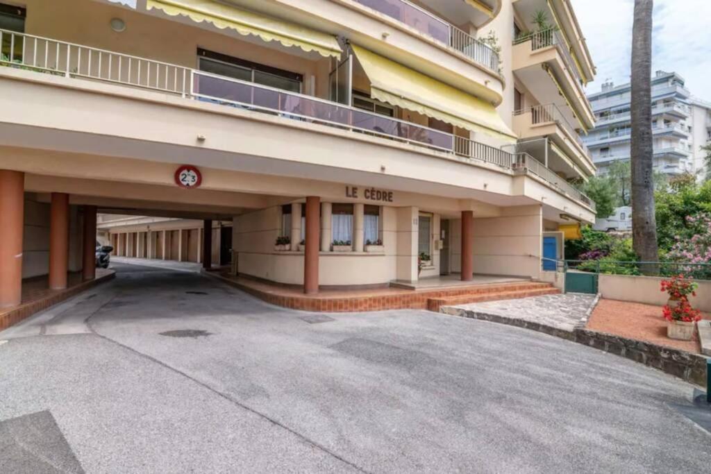 Appt Moderne Avec Belle Terrasse Centre Apartamento