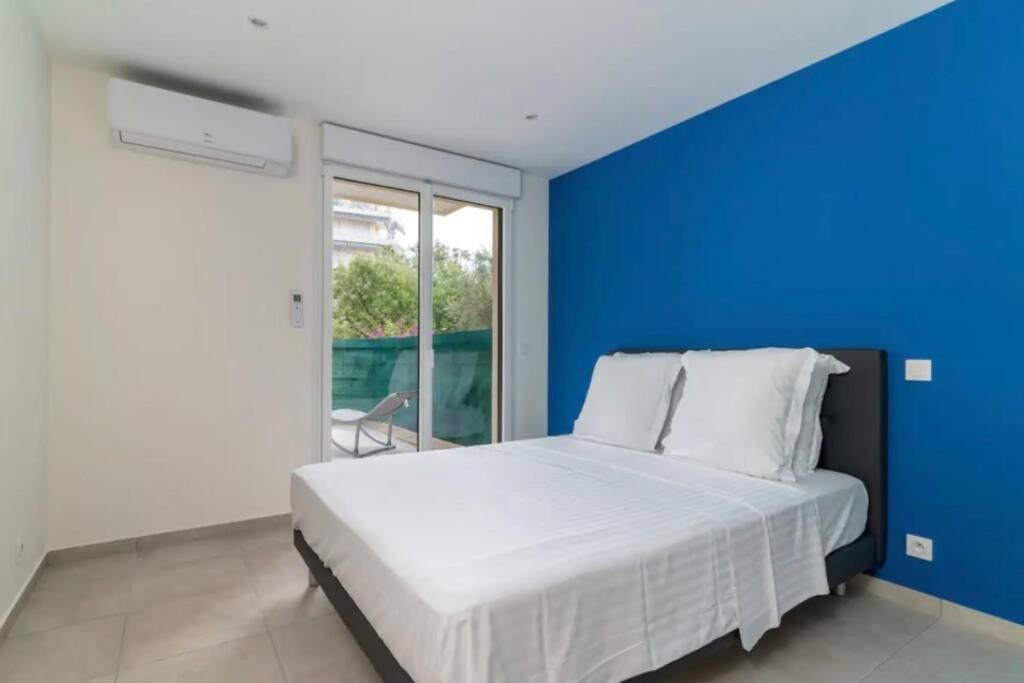 Appt Moderne Avec Belle Terrasse Centre Apartamento