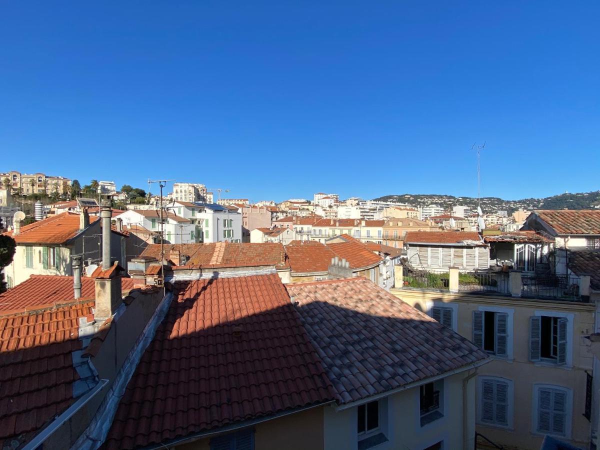 Apartment Avec Balcon Au Coeur Du Suquet Cannes