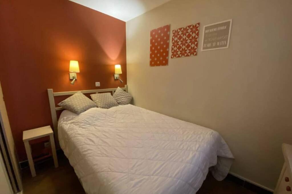 C021 Lumineux Avec Terrasse Et Piscine