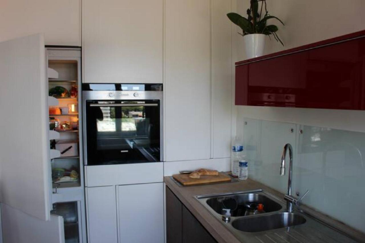 Apartment Plages Du Midi, Superbe Vue Mer, Grand Confort, 4 Pers Cannes