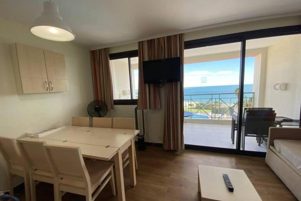 C021 Lumineux Avec Terrasse Et Piscine Cannes