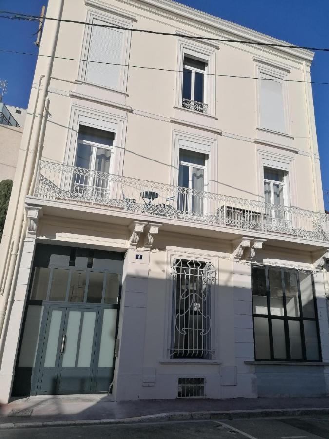 Butterfly Properties Sas, Luxury And Calm Properties, 10 Min Walk From Beach Apartment