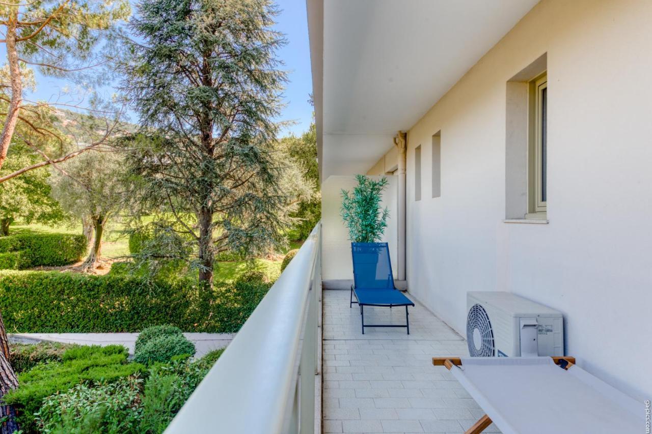 Modern Design Studio - Piscine - Standing - Clim - Wifi - Terrasse