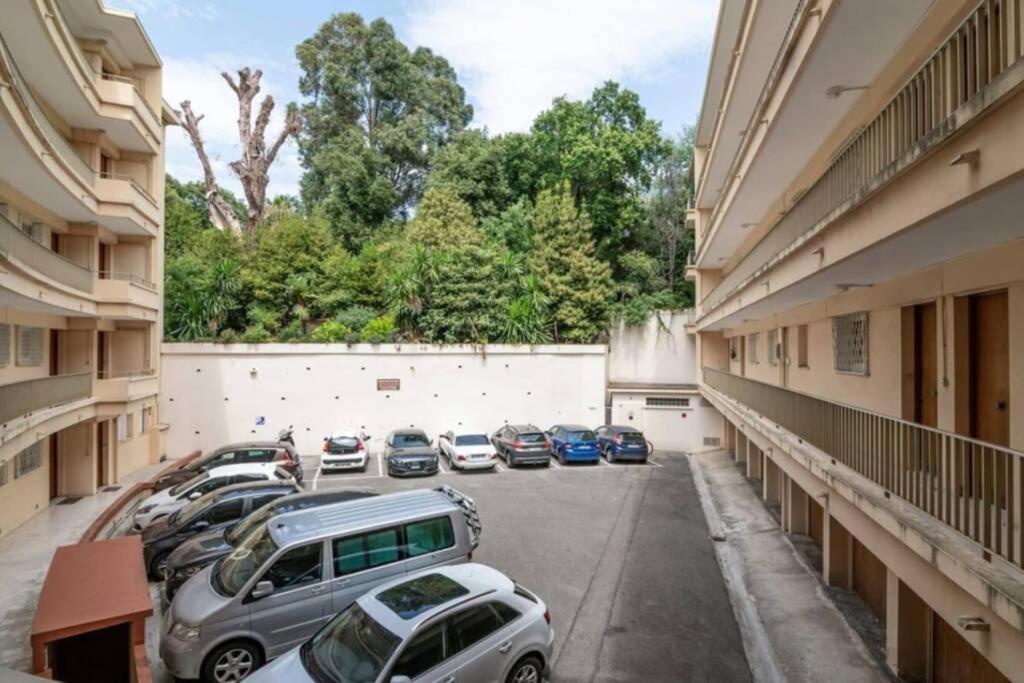 Appt Moderne Avec Belle Terrasse Centre Apartamento Cannes