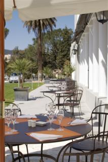 Le Chateau Des Artistes Apartment *