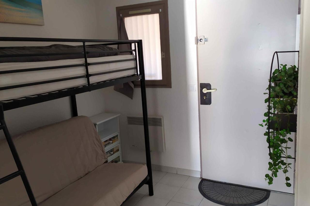 With Sea View And Balcony Apartment