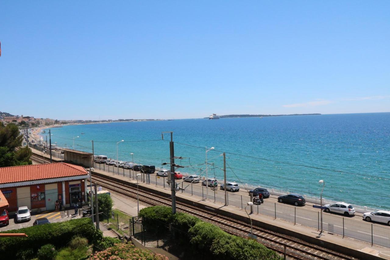 Apartment With Beautiful Sea View And Direct Access
