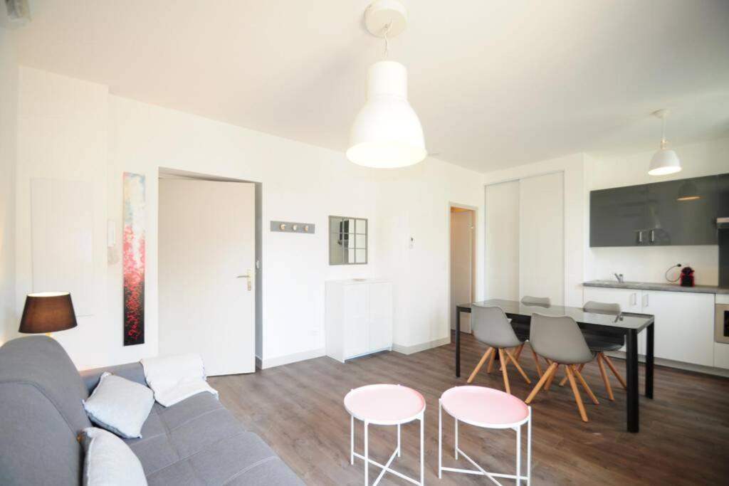 Les Trois Mai Apartment