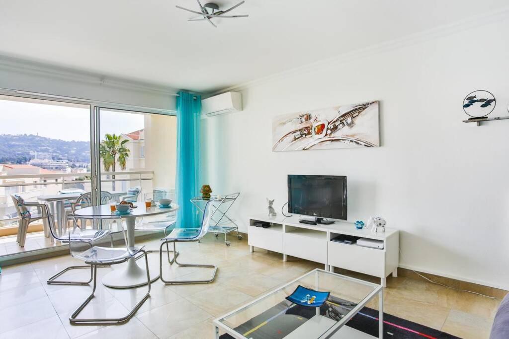 Bright One Bdrm A/c-swimming Pool/congress By Olidesi Appartement