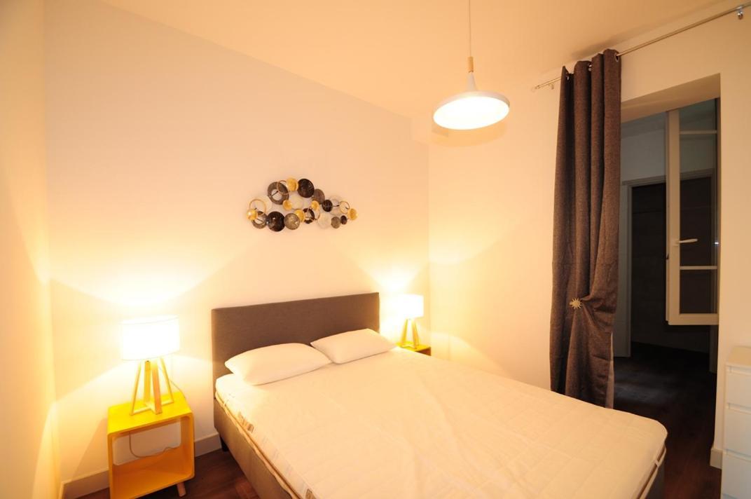 Les Trois Mai Apartment