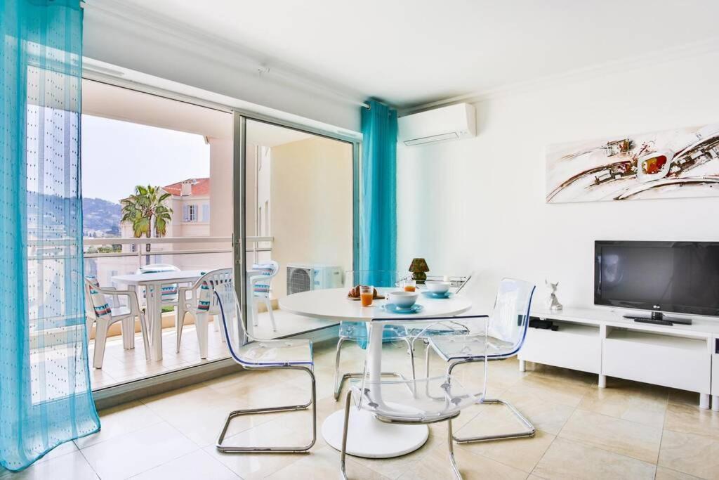 Bright One Bdrm A/c-swimming Pool/congress By Olidesi