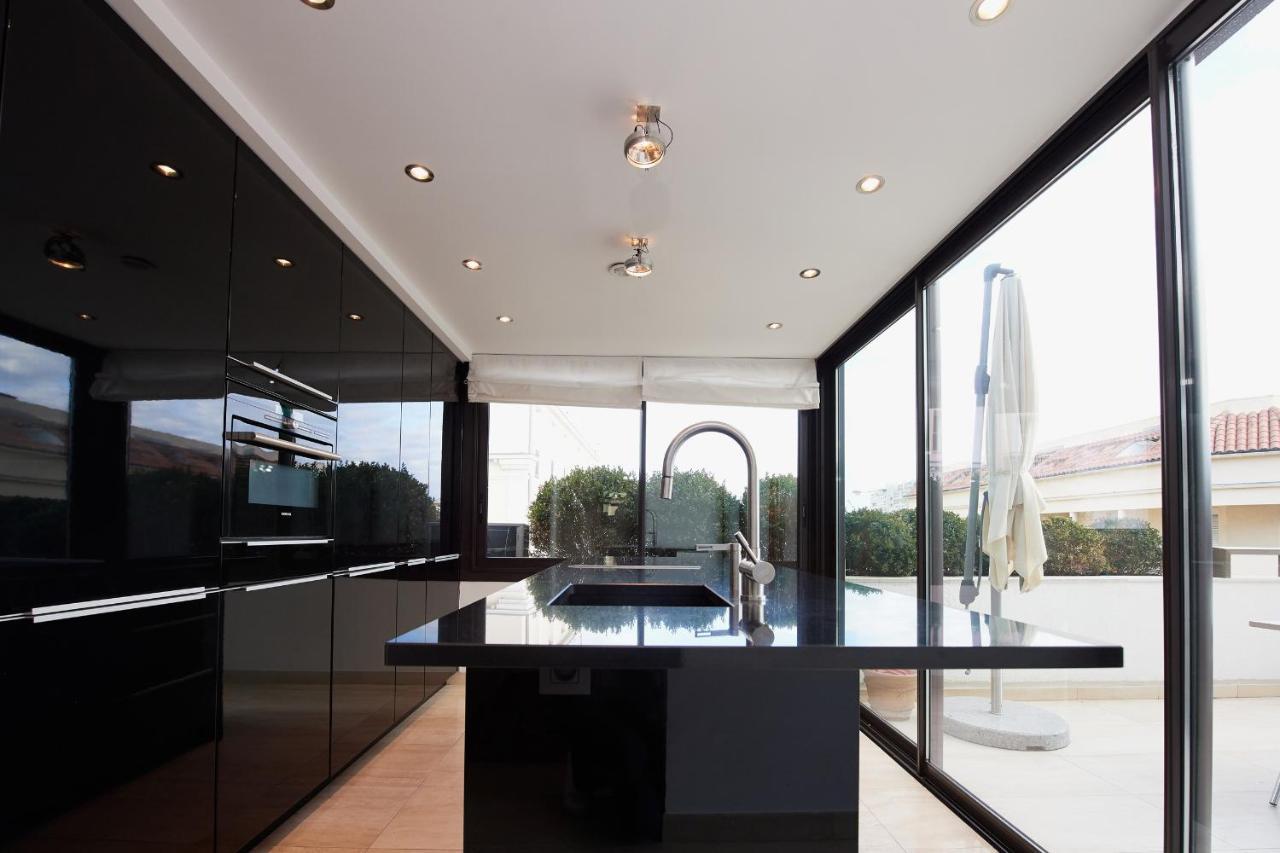 Apartment Prive Vue Centre Gray D'albion Cannes