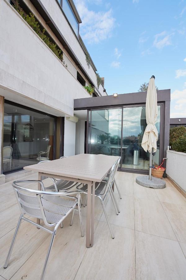 Prive Vue Centre Gray D'albion Cannes
