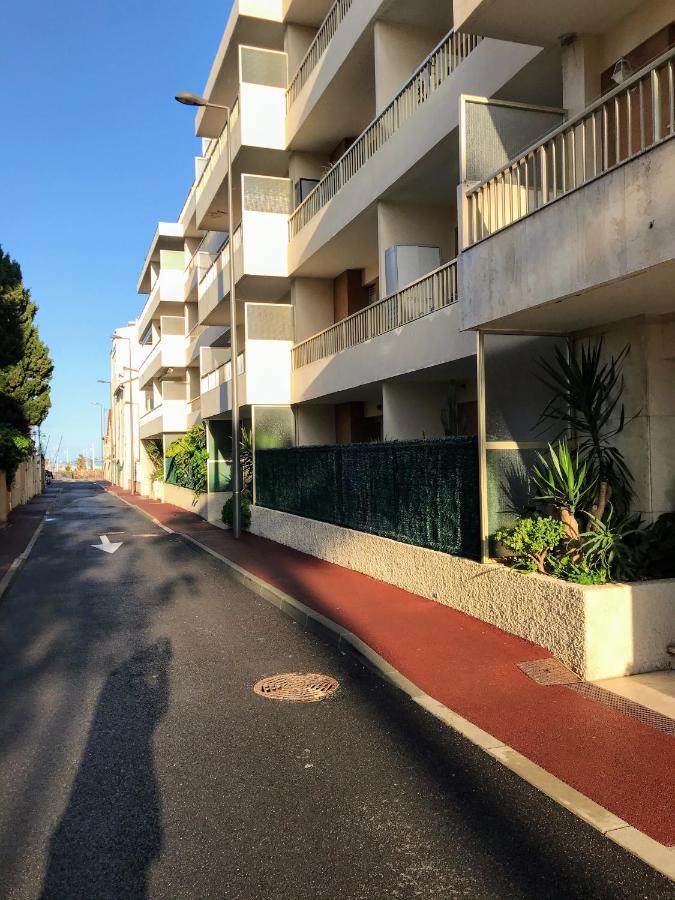 Rico Beach Apartment *