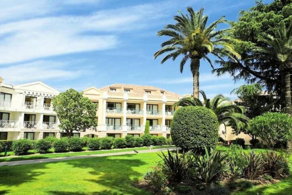 Appartement Au Sein D'une Belle De *