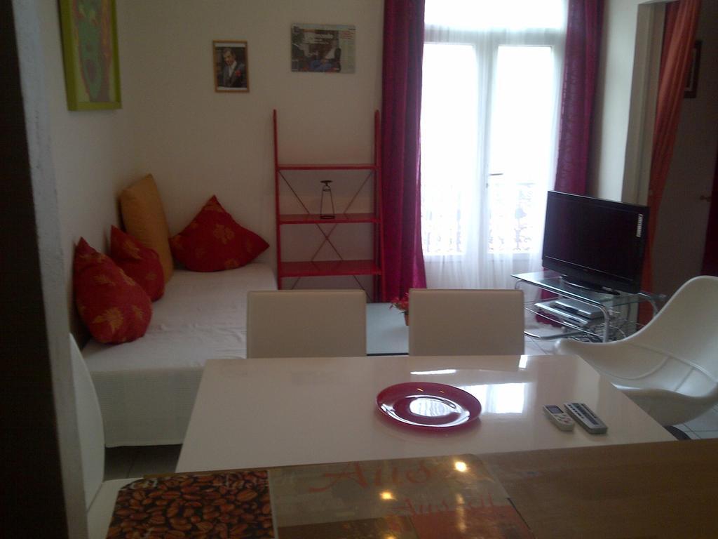 Privat Holiday *