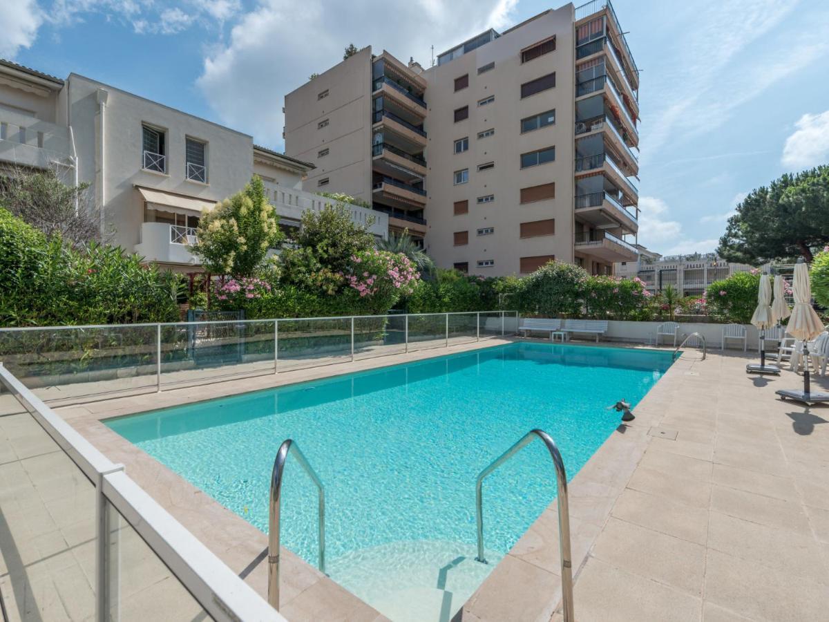 Schneider Cannes