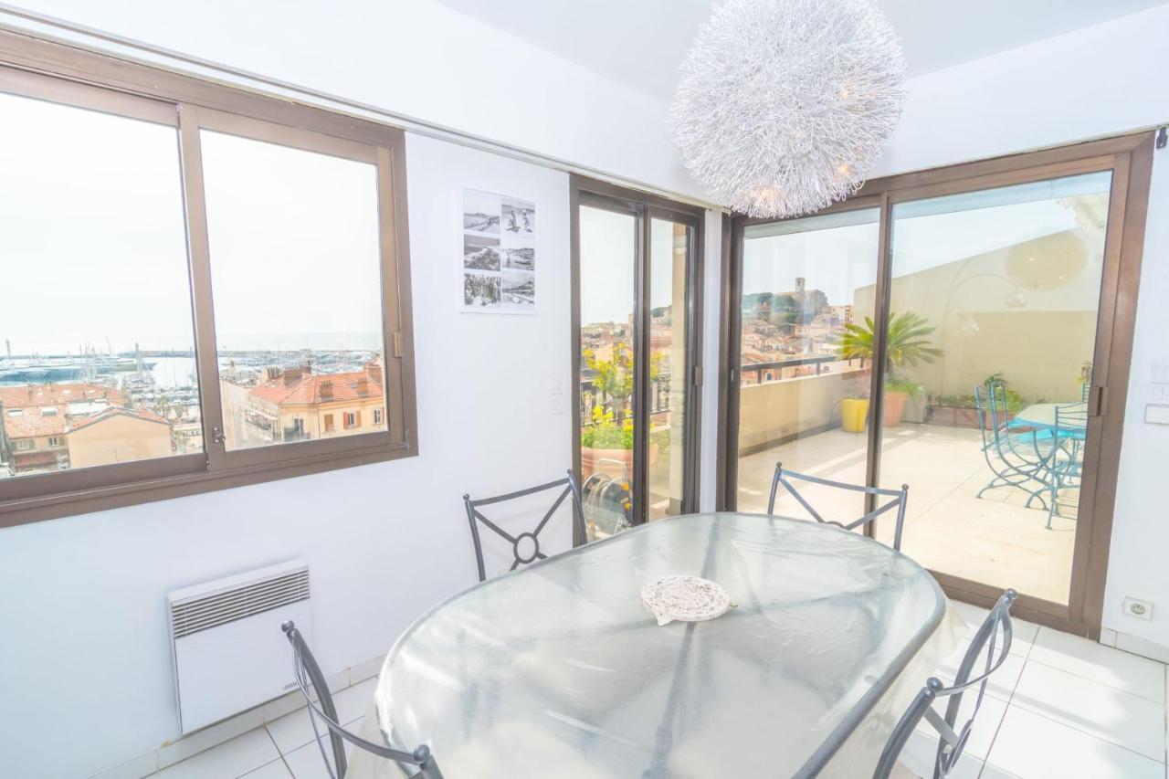 Apartment Sea View Comfort: 3-bedroom Balcony Retreat Cannes