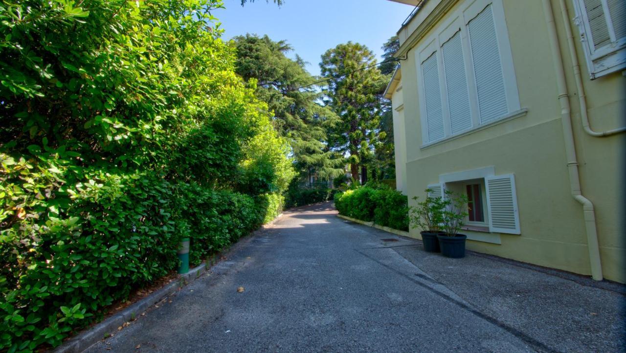 Beau T2 Dans Avec Piscine Proche + Pk Apartamento Cannes