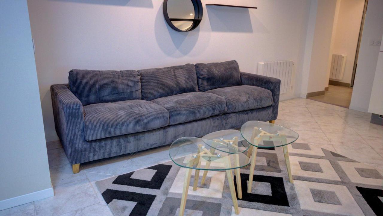 Beau T2 Dans Avec Piscine Proche + Pk Apartment