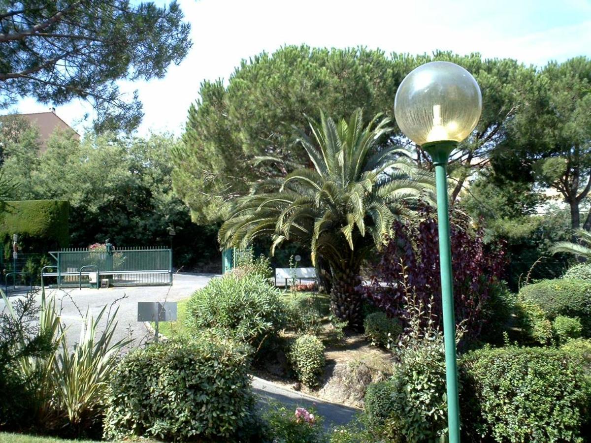 De Charme Wi-fi ,clim, Garage Jardin Prives, Piscine Environnement Arbore Apartment Cannes