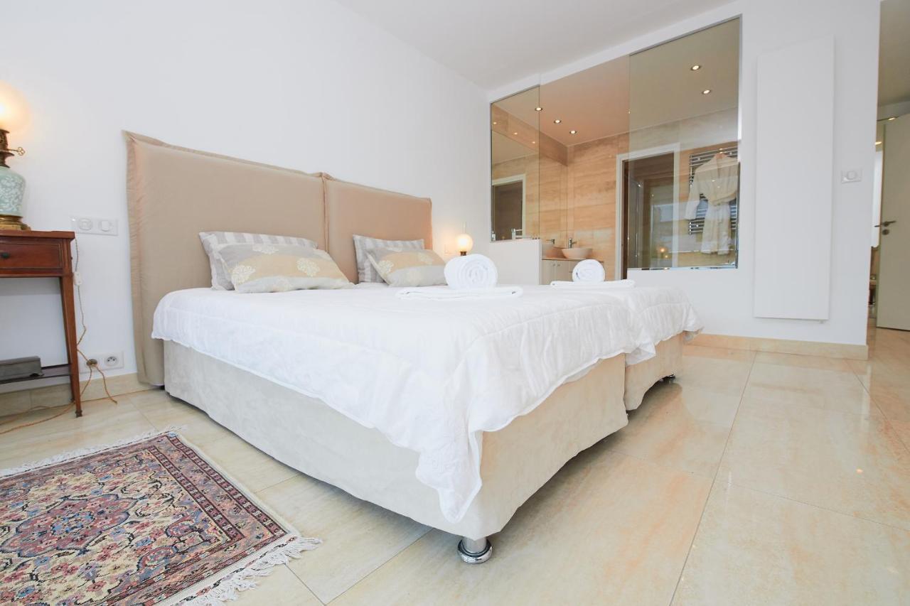 Prive Vue Centre Gray D'albion Apartment