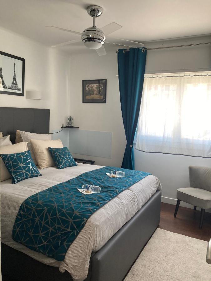 Couette-café Cannes City B&B