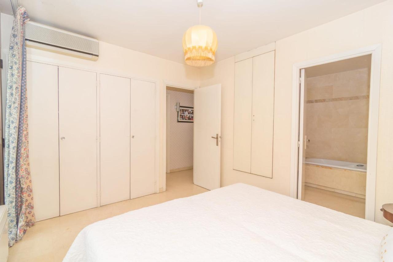 Sea View Comfort: 3-bedroom Balcony Retreat Apartment