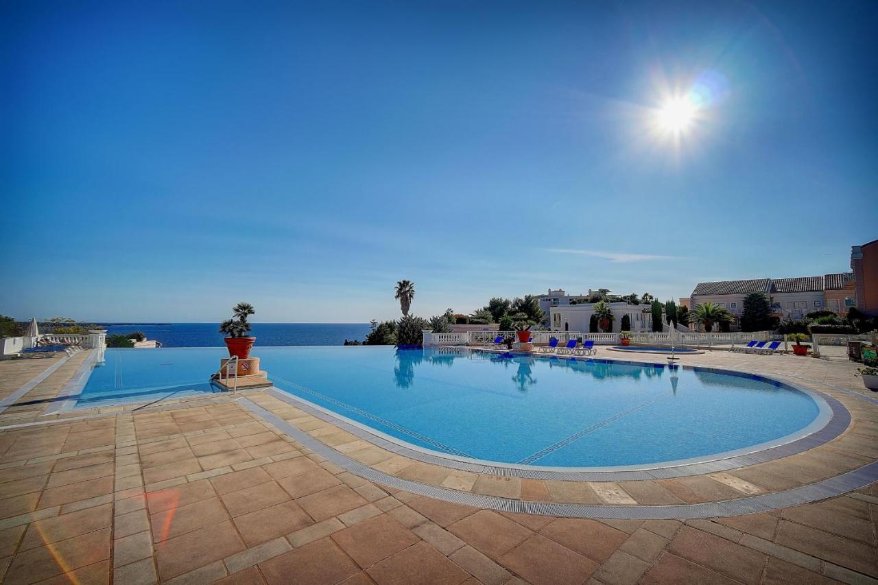 Immogroom - 2br - Sea View - Swimming Pool - Terrace - Parking - Ac - Wifi *