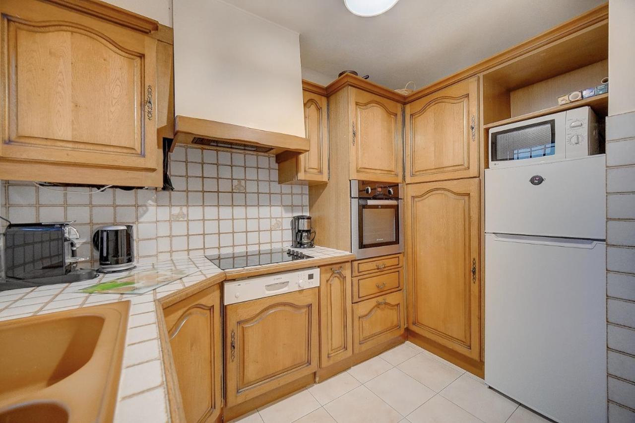 Appartement Superbe Duplex Idealement Situe Proche Plages Avec Grande Terrasse Vue Port !l A1b59
