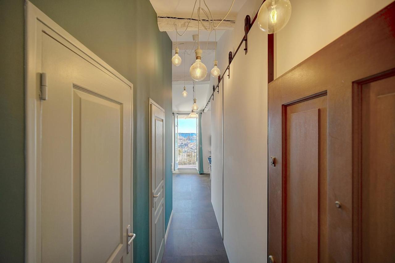 Apartment Exceptionnel 3 Pieces Avec Terrasse Vue Sur Vieux Port Centre L! A2b195 *