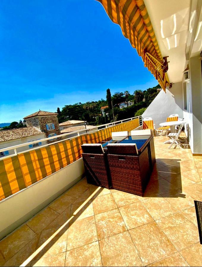 Studio Terrasse - Piscine- Tennis Apartment