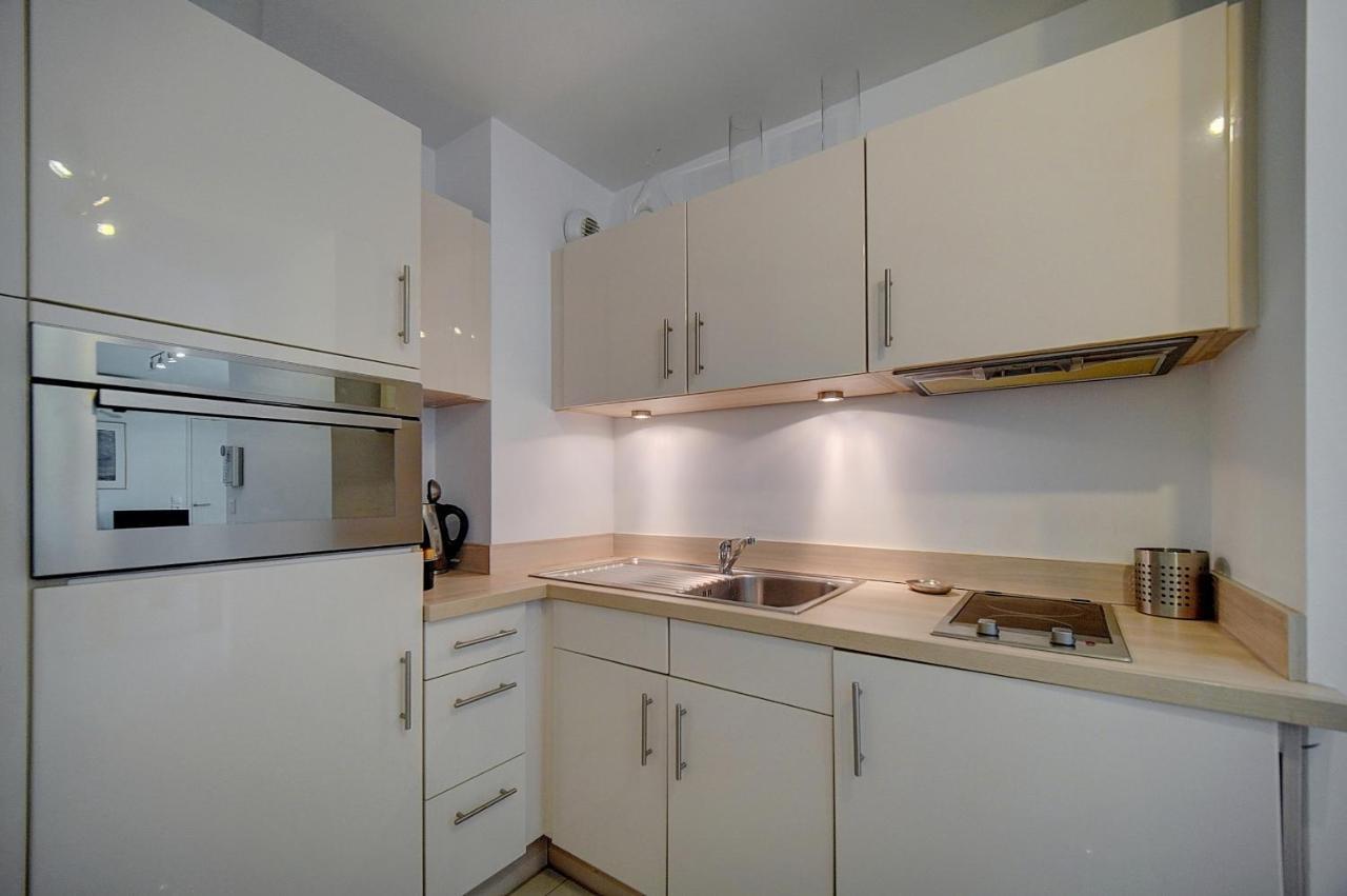 Apartment 2 Pieces Moderne Avec Terrasse Et Parking A 3mn Des Plages !l- A1b230 Cannes