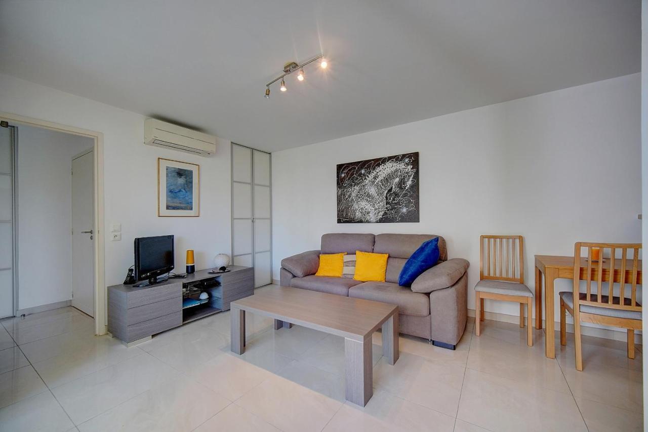 2 Pieces Moderne Avec Terrasse Et Parking A 3mn Des Plages !l- A1b230 Apartment *